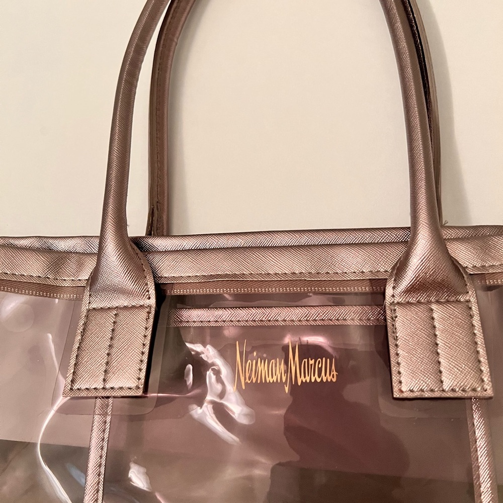 NEIMAN MARCUS clear bag !!! ❤️